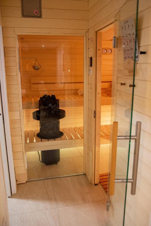 Sauna Studio Near Centre/Airport ปราก ภายนอก รูปภาพ