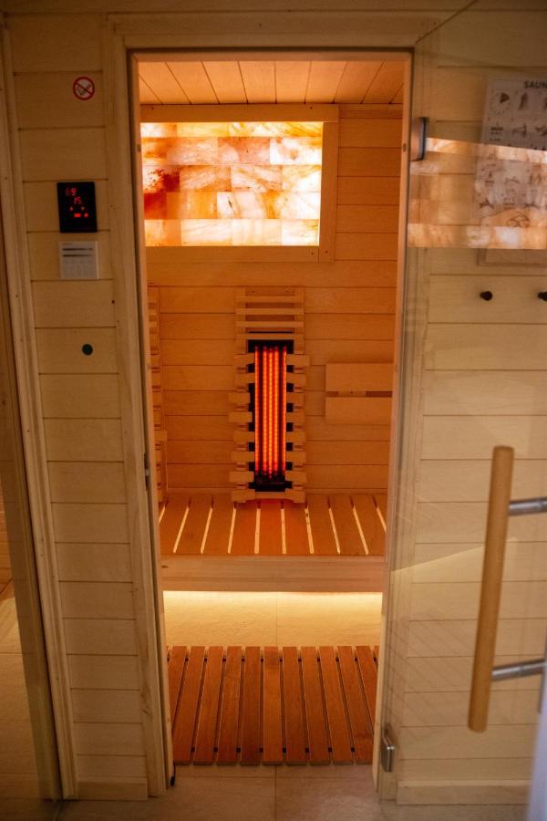 Sauna Studio Near Centre/Airport ปราก ภายนอก รูปภาพ