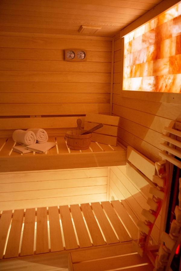 Sauna Studio Near Centre/Airport ปราก ภายนอก รูปภาพ