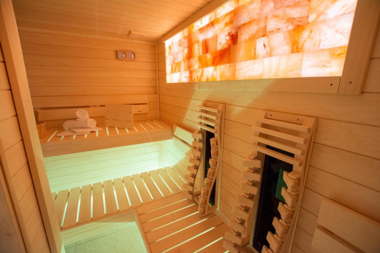 Sauna Studio Near Centre/Airport ปราก ภายนอก รูปภาพ
