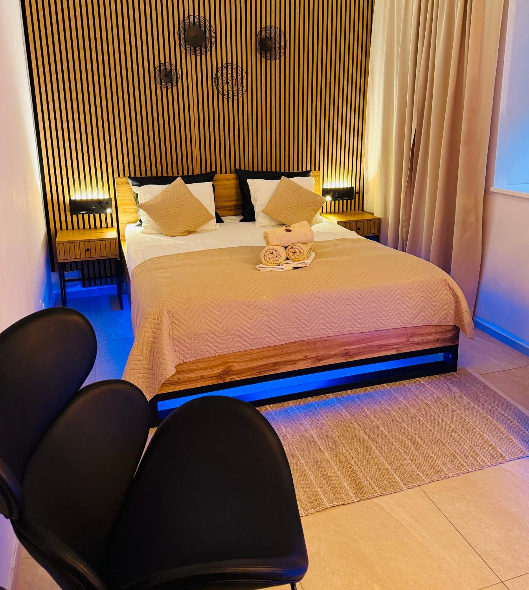 Sauna Studio Near Centre/Airport ปราก ภายนอก รูปภาพ